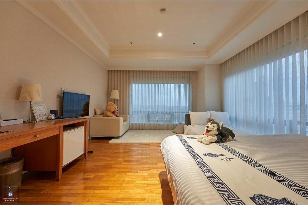 Corner Inn Taichung Exteriör bild