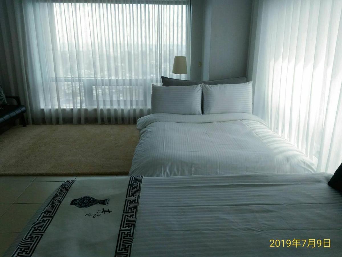 Corner Inn Taichung Exteriör bild