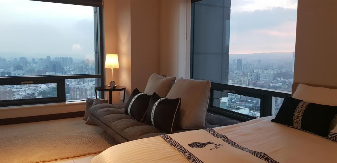 Corner Inn Taichung Exteriör bild